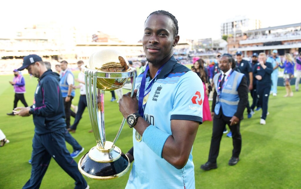 इंग्लैंड के गेंदबाज ने अपनी ही टीम को खतरे में डाला, हो गए OUT