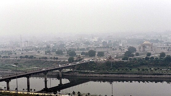 प्रदूषण के कारण भारतीयों की जिंदगी 5.2 साल घट गई, नई रिसर्च में खुलासा