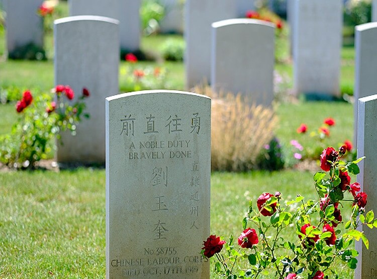 अपने सैनिकों का अंतिम संस्कार नहीं कर रहा चीन, लोगों को दी धमकी