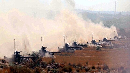 गलवान में पीछे हटा चीन तो पश्चिमी सीमा पर PAK के साथ चल रहा नई चाल