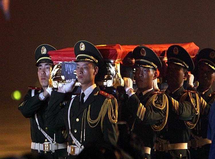 अपने सैनिकों का अंतिम संस्कार नहीं कर रहा चीन, लोगों को दी धमकी