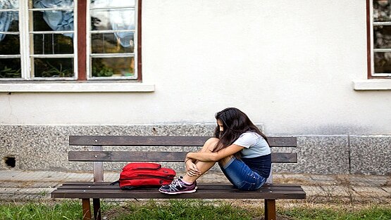 कोरोना ने उजाड़े 2 परिवार, 6 दिन में 3 भाइयों की मौत, लड़की अनाथ