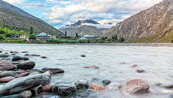 हिमाचल के पहाड़ों से इन राज्यों पर बड़ा संकट, वैज्ञानिकों की चेतावनी