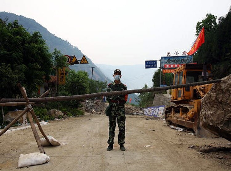 अपने सैनिकों का अंतिम संस्कार नहीं कर रहा चीन, लोगों को दी धमकी