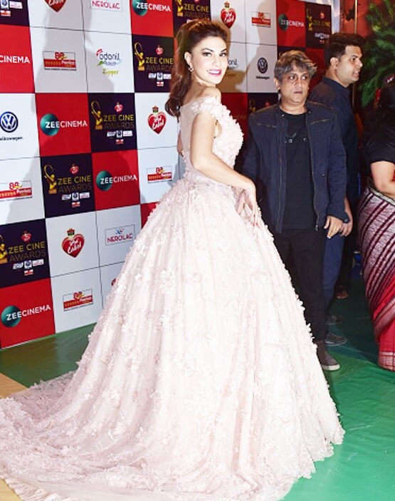 जब अवॉर्ड शोज में रखी गई अजीब कैटेगरी, नाम सुन दर्शक भी हुए हैरान