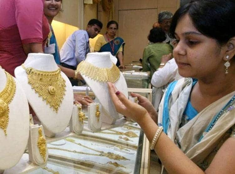 10 जुलाई तक खरीद सकते हैं सस्ता सोना, मोदी सरकार दे रही मौका
