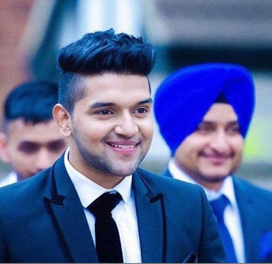 लॉकडाउन में इतना बदल गया गुरु रंधावा का लुक, शेयर की ट्रांसफॉर्मेशन फोटोज