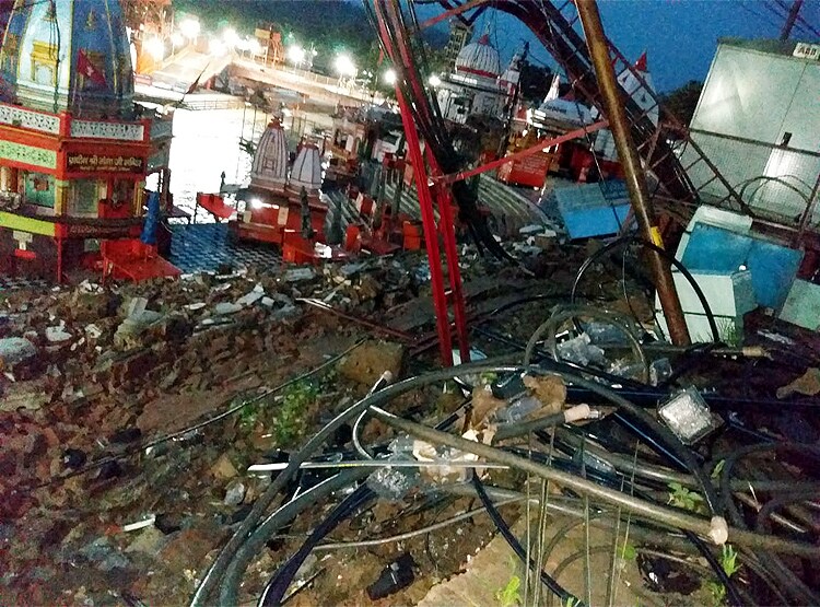 देवभूमि पर आसमानी आफतः हर की पौड़ी पर गिरी बिजली, देखिए तस्वीरें...