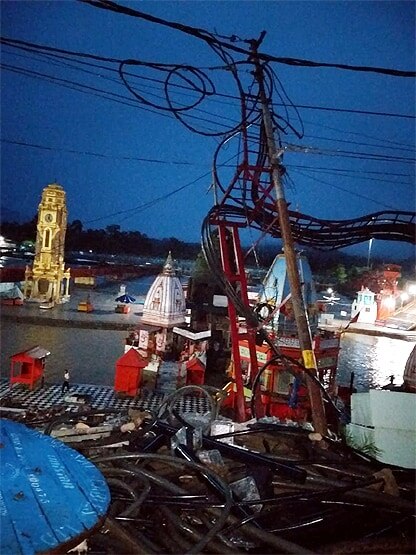 देवभूमि पर आसमानी आफतः हर की पौड़ी पर गिरी बिजली, देखिए तस्वीरें...