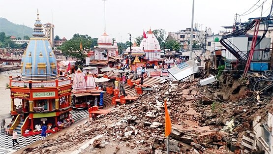 देवभूमि पर आसमानी आफतः हर की पौड़ी पर गिरी बिजली, देखिए तस्वीरें...