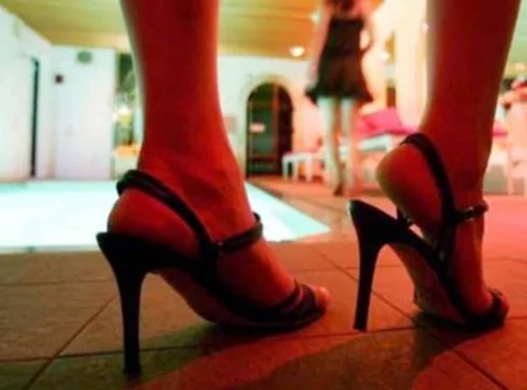 हीरोइन बना दूंगा कहकर Tiktok स्टार को स्टूडियो बुलाया, फिर रेप का आरोप