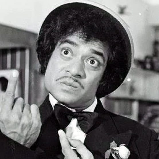 पिता जगदीप को अंतिम विदा देने पहुंचे जावेद जाफरी, संग दिखा परिवार