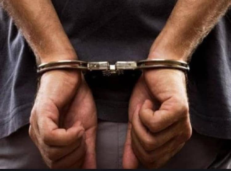 सजा से बचने को दिया डेथ सर्टिफिकेट, गलत स्पेलिंग ने पहुंचाया जेल