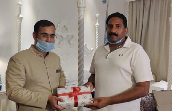 जयपुर के होटल में लगान फिल्म देख रहे हैं गहलोत गुट के विधायक