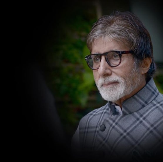 BMC ने सैनिटाइज किया अमिताभ का बंगला 'जलसा', बाहर लगाया पोस्टर