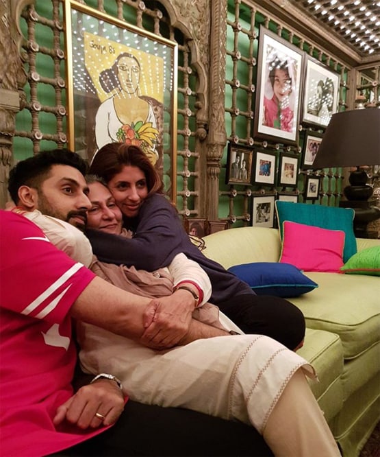 देखेंः अमिताभ बच्चन के बंगले 'जलसा' की Inside Pictures