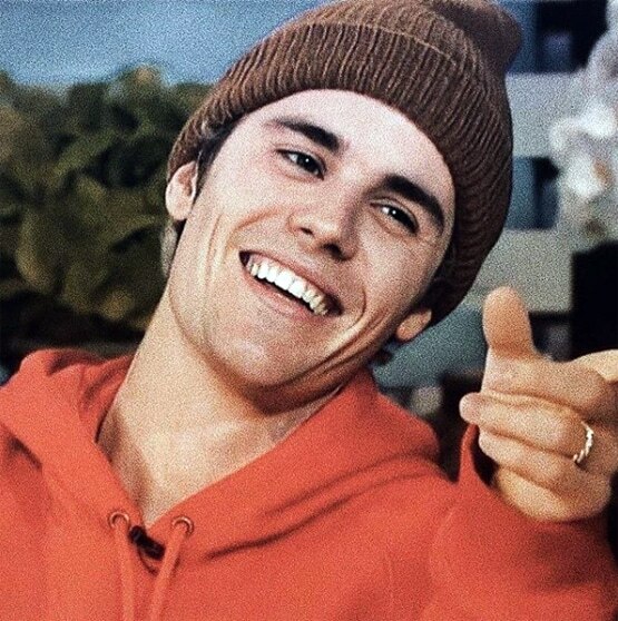 एक इंस्टा पोस्ट के करोड़ों लेते हैं ये स्टार्स, टॉप 10 में नहीं कोई इंडियन