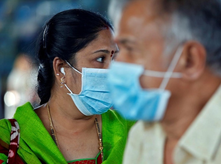 फिल्टर वाले मास्क पर एक्सपर्ट की चेतावनी, जानें कितना है खतरनाक