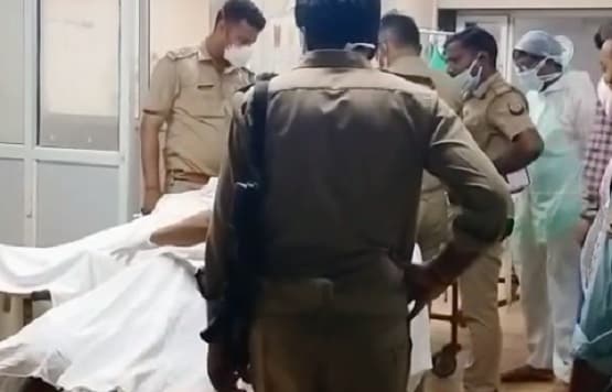 अंधेरे में छत से पुलिस पर ताबड़तोड़ फायरिंग, कानपुर एनकाउंटर की देखें तस्वीरें