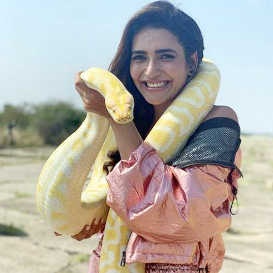 KKK 10 जीतने के बाद टी सीरीज ऑफिस बाहर दिखीं करिश्मा, मिला बड़ा प्रोजेक्ट