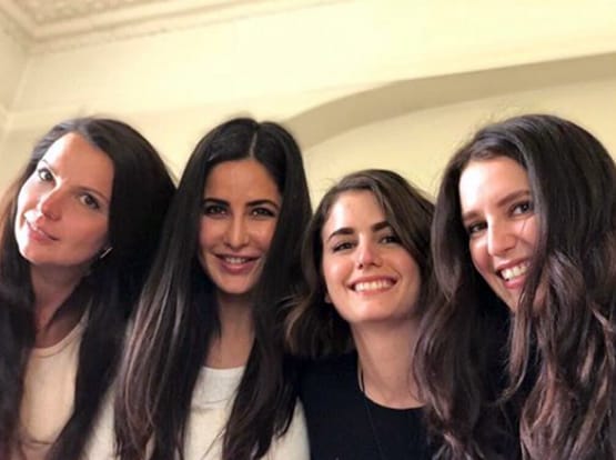 कटरीना कैफ की हैं 7 बहनें, इस देश में रहता है परिवार, देखें फैमिली एलबम