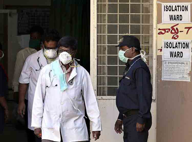 अस्थायी अस्पताल में एडमिट है कोरोना मरीज? इलाज का खर्च देगी बीमा कंपनी