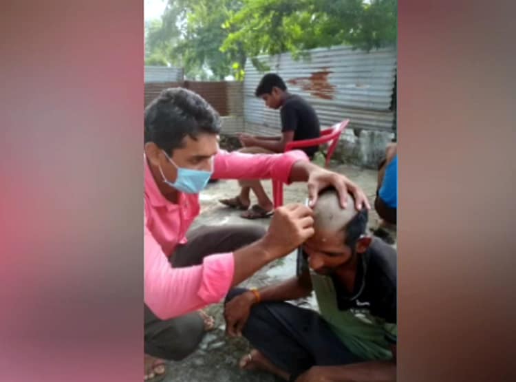 पड़ोसी को कोरोना, नाइयों का मुंडन से इनकार, घरवालों ने आपस में काटे बाल