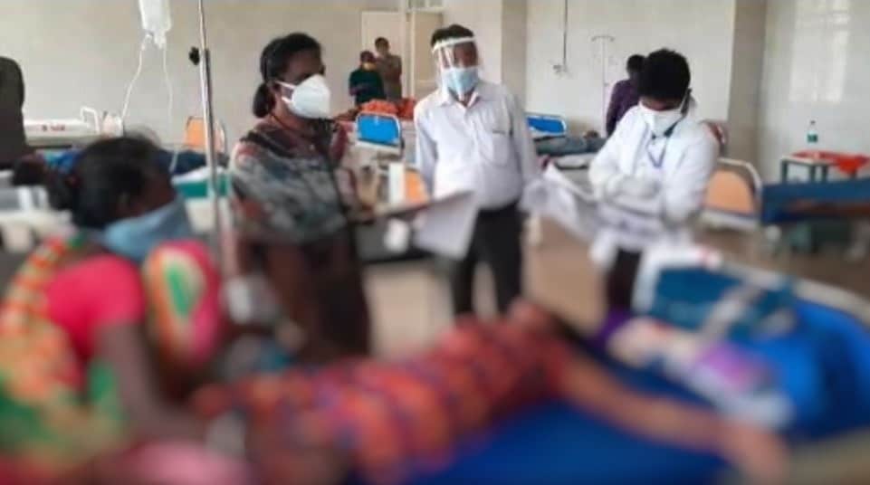 अंधविश्वास: युवती पड़ी बीमार तो इलाज के नाम पर खिला दिया सुअर का मल