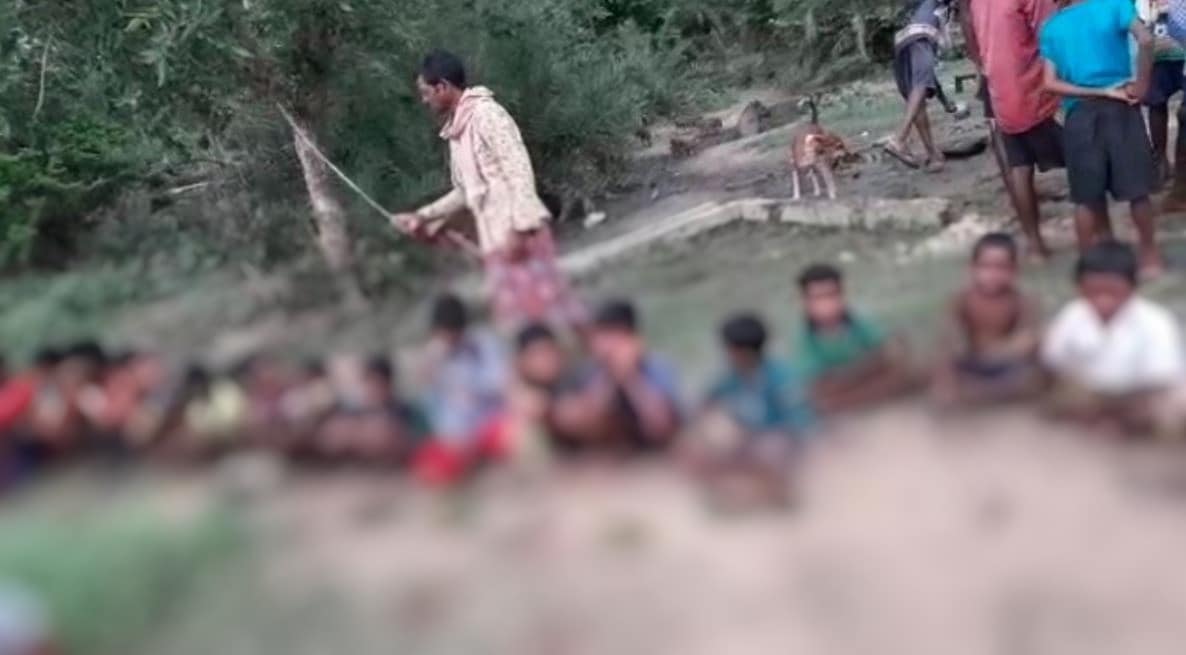 कोरोना संक्रमण से बचाने के लिए 50 से ज्यादा बच्चों को पिला दी देसी शराब