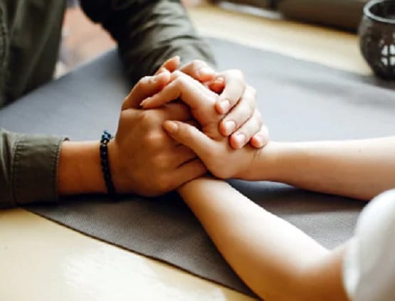 पति बताकर प्रेमी के साथ क्वारनटीन हो गई महिला कांस्टेबल, ऐसे खुली पोल