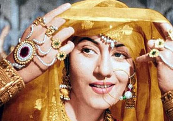 वो बॉलीवुड सितारे जिनकी मौत के बाद रिलीज हुई फिल्में, फैंस हुए इमोशनल