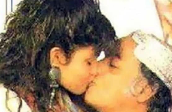 जब बॉलीवुड स्टार्स के ऑफस्क्रीन KISS पर हुआ बवाल, याद है?