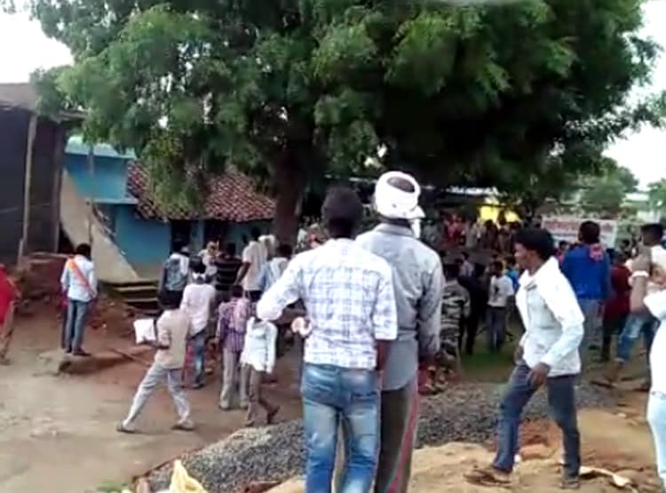 एमपी में बीजेपी नेता के परिवार में 6 लोगों की तलवार से काटकर हत्या