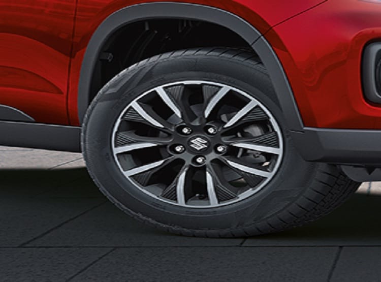 गाड़ियों में अब एक्स्ट्रा टायर की जरूरत खत्म, सरकार का नया कदम