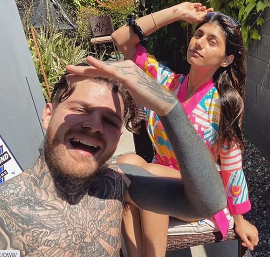 पोर्न साइट से अपने वीड‍ियो हटाना चाहती हैं मिया, बोलीं- पैसे कमाना बंद करें