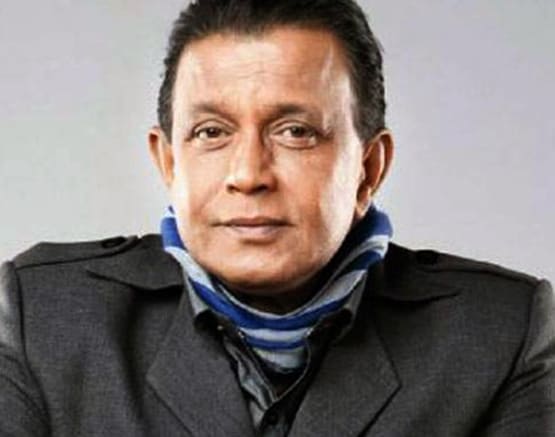 नेपोटिज्म के आरोप में घिरे स्टार किड्स, लेकिन पीछे छिपा है परिवार का संघर्ष