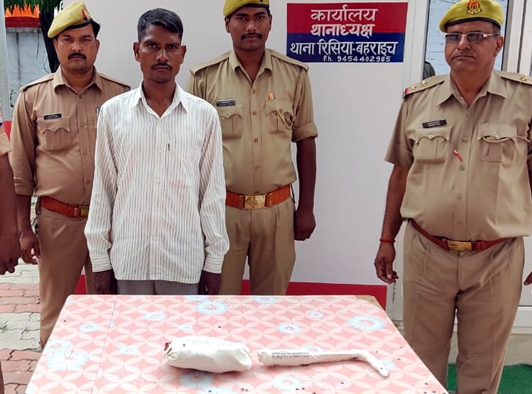 शादी के बाद भी प्रेमी से मिलती थी बेटी, कत्ल कर बाग में फेंका