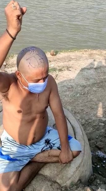 वाराणसी: पैसे देकर गंजा किया था भारतीय का सिर, बताया नेपाली नागरिक