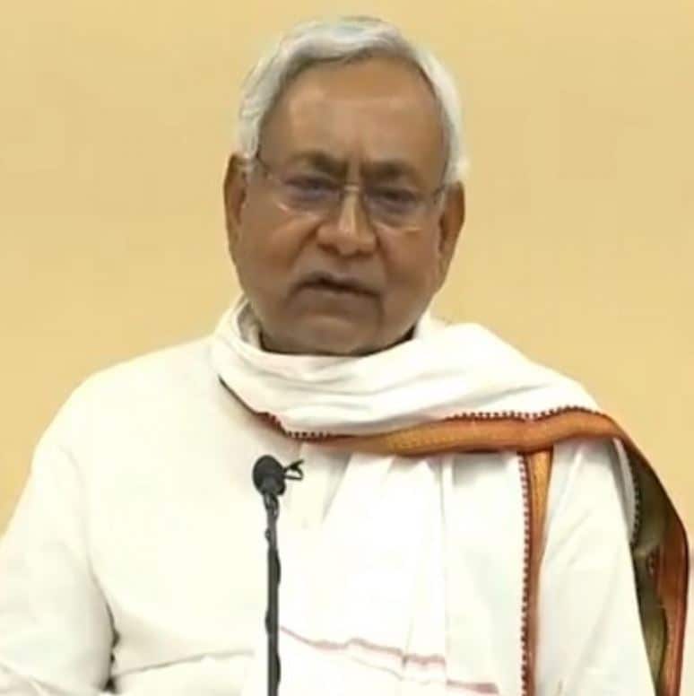 बार-बार भारत से उलझ रहा नेपाल, अब सीतामढ़ी बॉर्डर पर रोका सड़क का काम