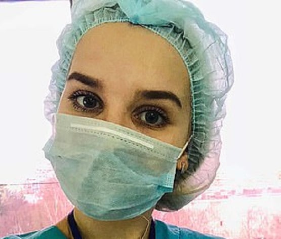 जिस नर्स की पारदर्शी ड्रेस पर मचा था बवाल, अब बताएगी मौसम का हाल