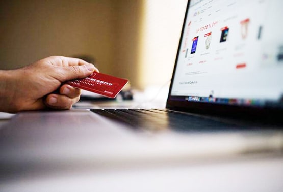 भारत की डिजिटिल इंडस्ट्री में 75 हजार करोड़ क्यों लगा रहा गूगल?