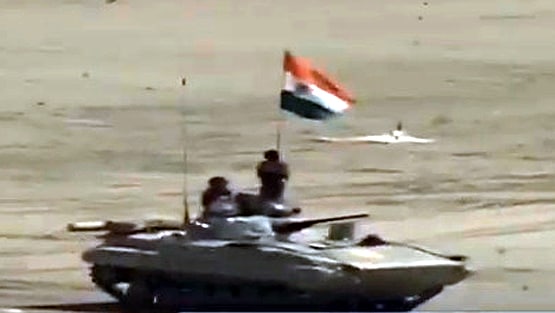 सर्जिकल स्ट्राइक करने वाले पैरा-कमांडोज ने चीन बॉर्डर पर दिखाई ताकत, Photos