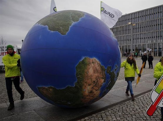 अमेरिका चीन को क्यों बनने दे रहा चौधरी? ट्रंप ने खुद दिए ये 12 मौके