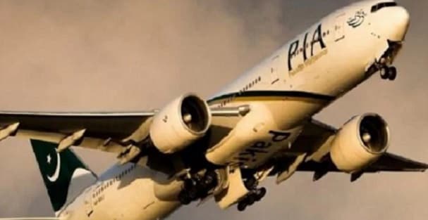 अमेरिका ने ​PAK को दिया झटका, इंटरनेशनल एयरलाइंस की उड़ानों पर लगाई रोक