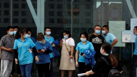 चीन की चेतावनी: लंबे वक्त तक इंसान के साथ कोरोना का भी रहेगा अस्तित्व