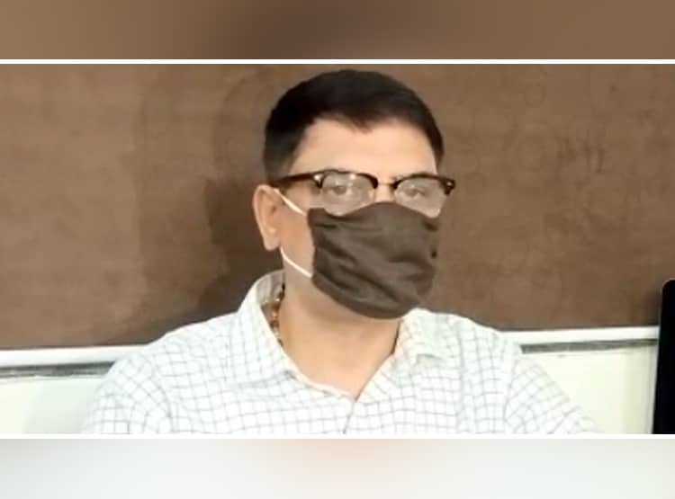 मॉडल्स की अश्लील फिल्में बनाकर पॉर्न साइट पर करते थे अपलोड