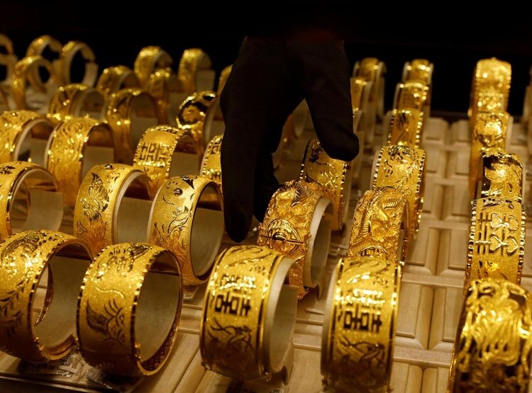 महाराष्ट्र: PPE किट पहनकर आए चोर, जूलरी शॉप से उड़ाया 78 तोला सोना