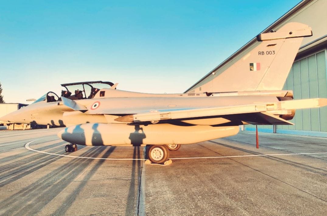 भारत आ रहे पांच बाहुबली राफेल फाइटर जेट को क्यों दिया गया है RB कोड