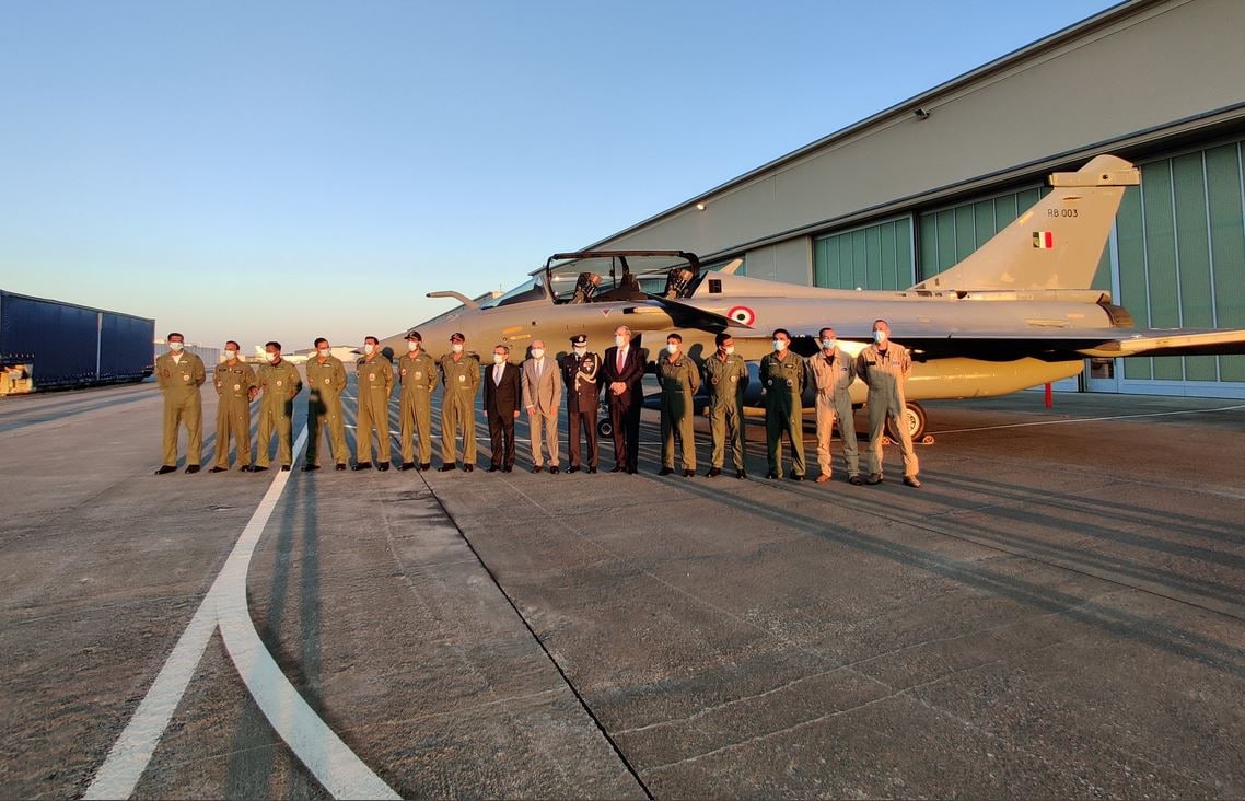 चील जैसी नजर, बाज जैसी ताकत, घातक फाइटर जेट है राफेल