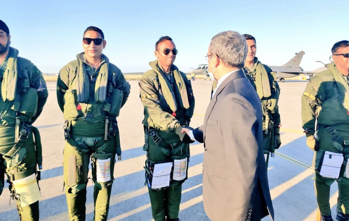 भारत आ रहे पांच बाहुबली राफेल फाइटर जेट को क्यों दिया गया है RB कोड